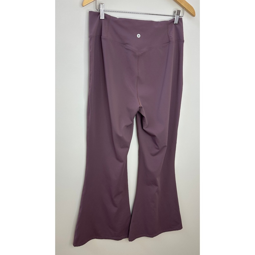Halara DayStretch High Waisted Crossover Pocket Flare Leggings XL Purple Pants - Picture 2 of 12